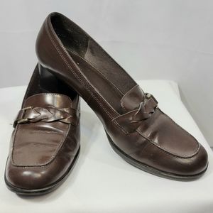 Life Stride Brown Jimmy Loafers Braided Accent Size 7.5M